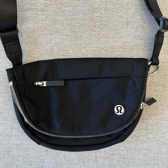 lululemon athletica Bags Lululemon All Night Festival Bag Micro 2l